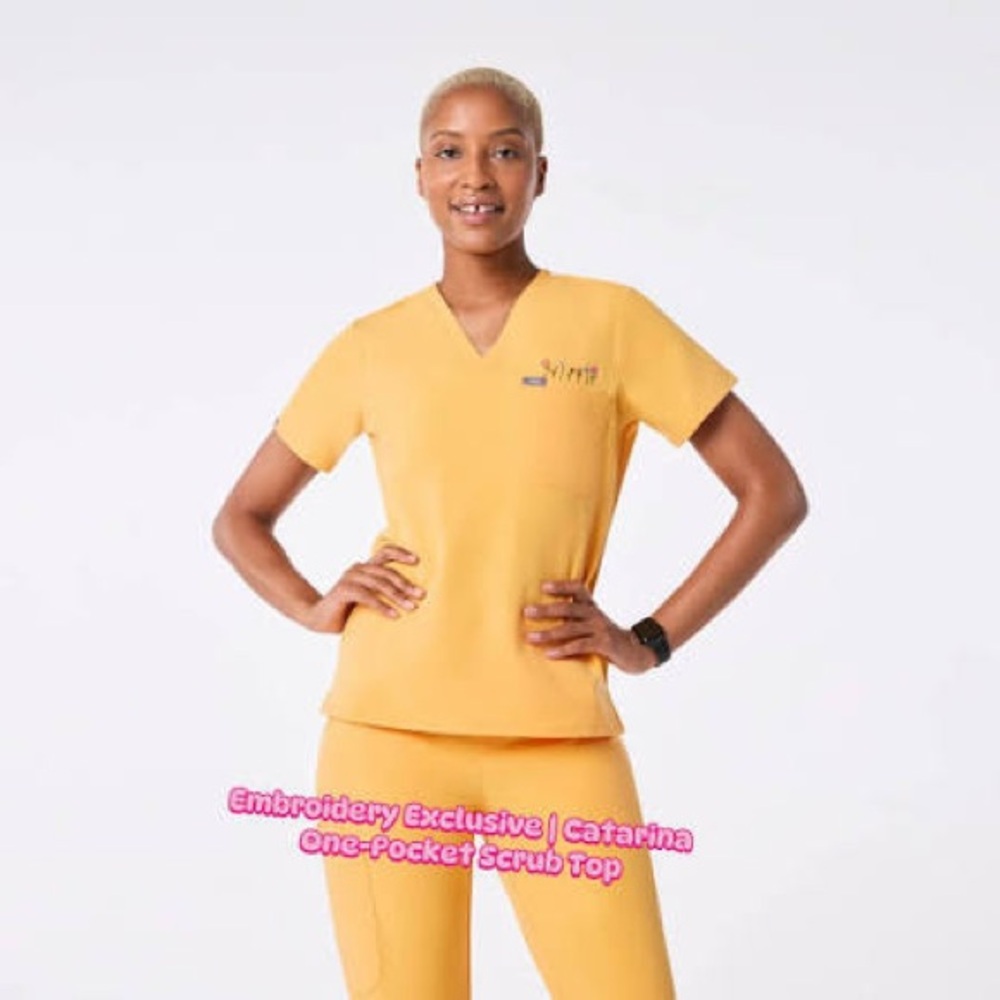 ISO FIGS DANDELION SCRUB TOP WITH EMBROIDERY